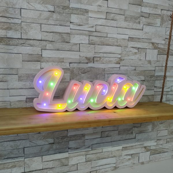 Nombre con luz led multicolor
