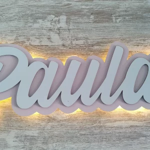 Nombres en madera retroiluminado